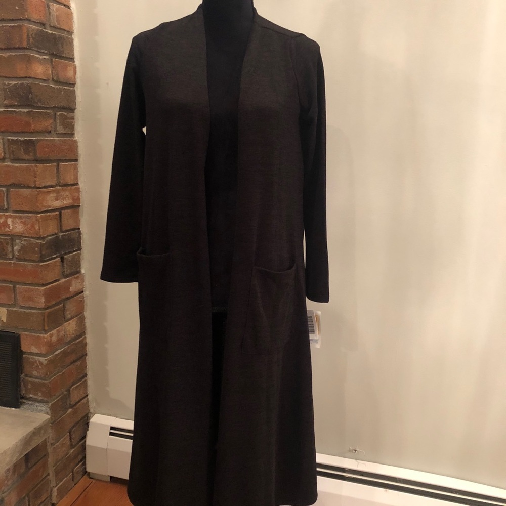 LuLaRoe Sarah BLACK sweater. NWT